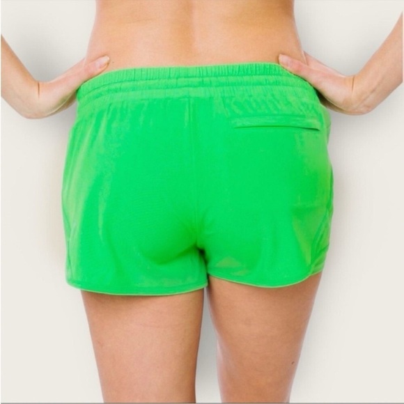 ZYIA Active Green Velocity Athletic Shorts- Size Medium - Picture 11 of 11